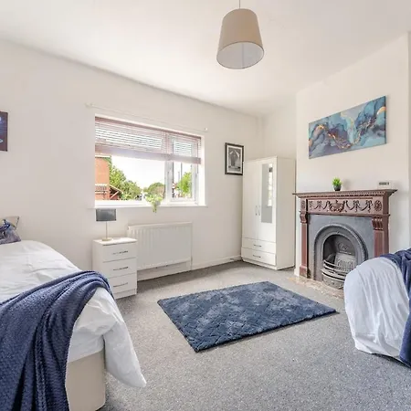 3-bedroom Contractor & Family House In Hébergement de vacances *
